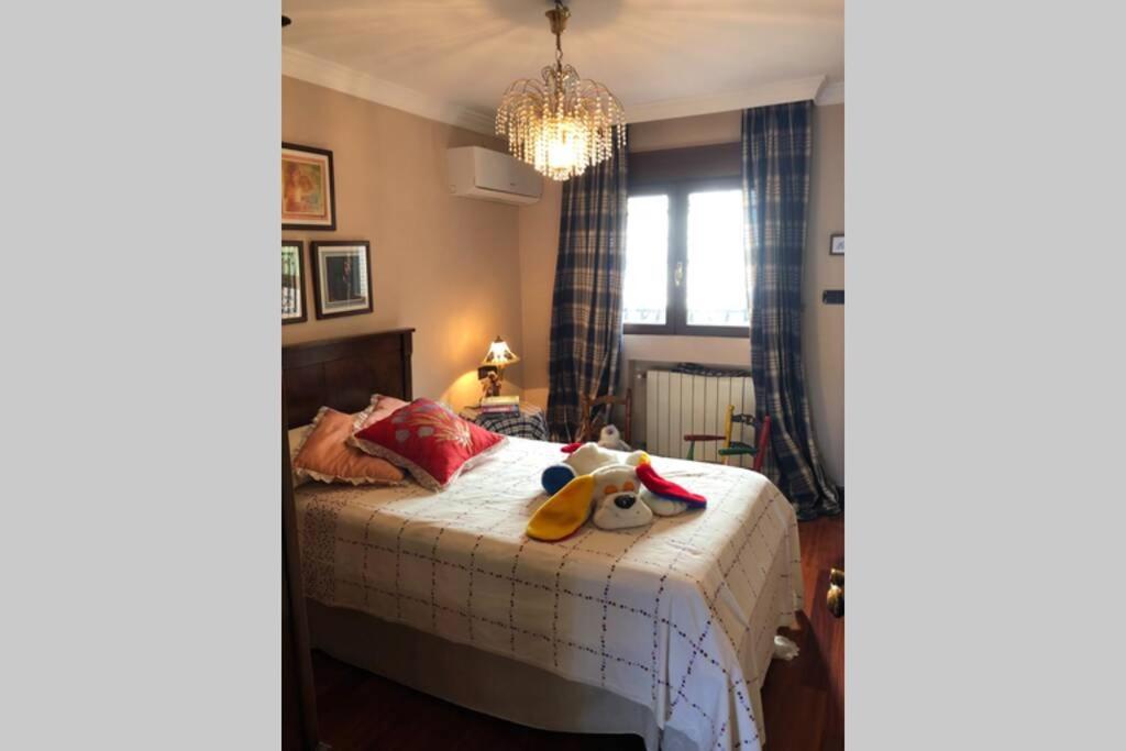Casa En Granada Con Hermoso Jardin, Parking Calle מראה חיצוני תמונה
